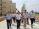 县委书记黄荣定视察苍南教育“十百千工程”