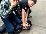 民警抓捕嫌疑人中遭暴力抗法受伤