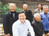履职故事：以公益和建言回馈时代