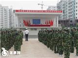 学校军训，“难”倒学生