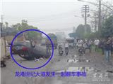 龙港世纪大道发生一起翻车事故