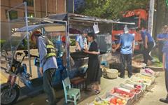 留住“烟火气”，守住“洁净美”！龙港开展夜市排档“三乱”现象专项整治行动